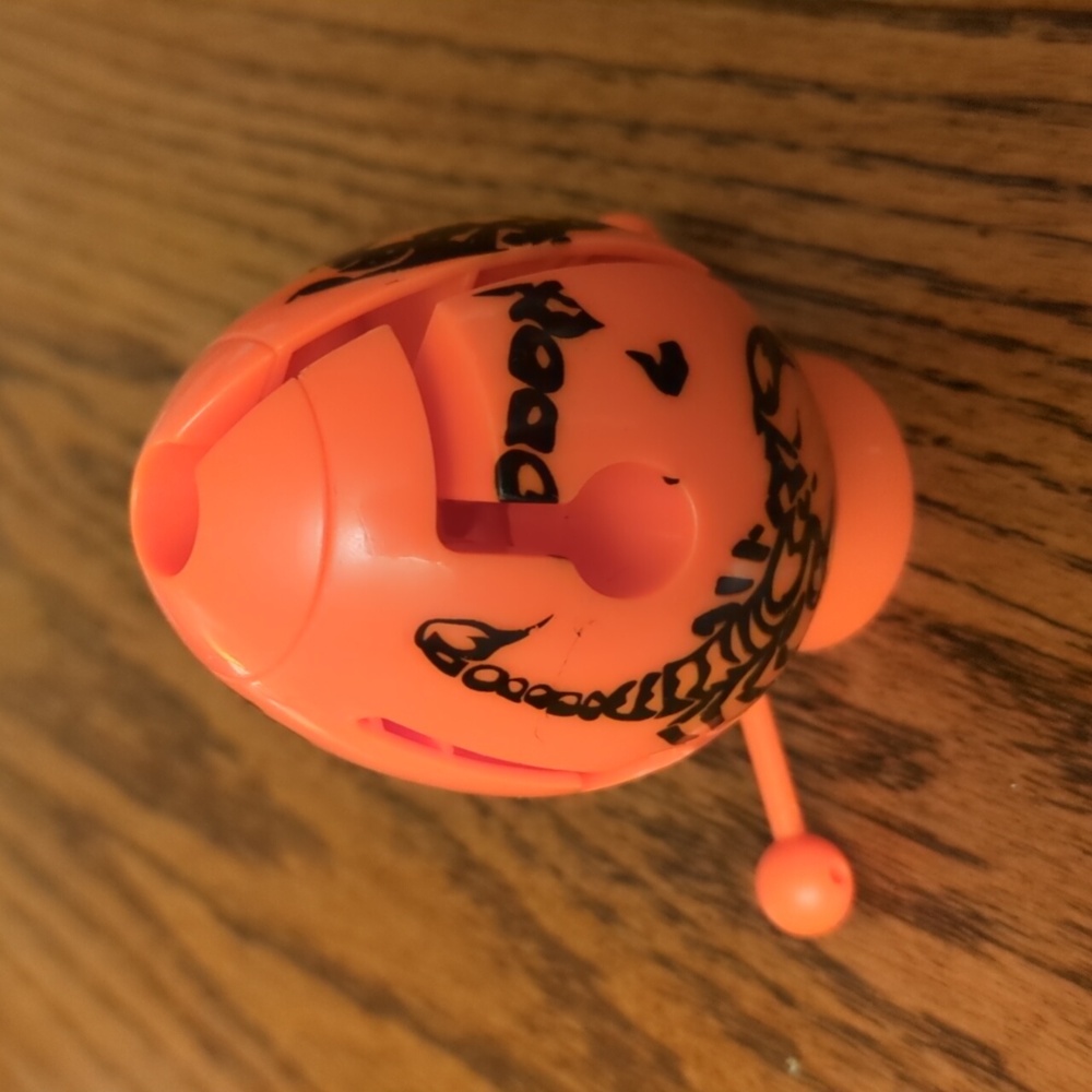 BePuzzled Smart Egg Scorpion Puzzle